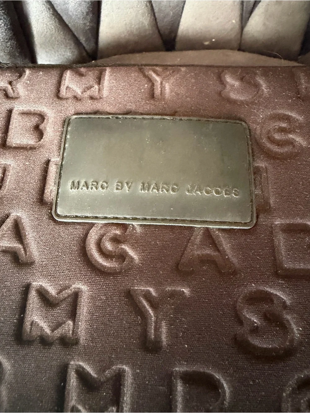 Marc by Marc Jacobs Men's Embossed Logo Tablet Sleeve - Black